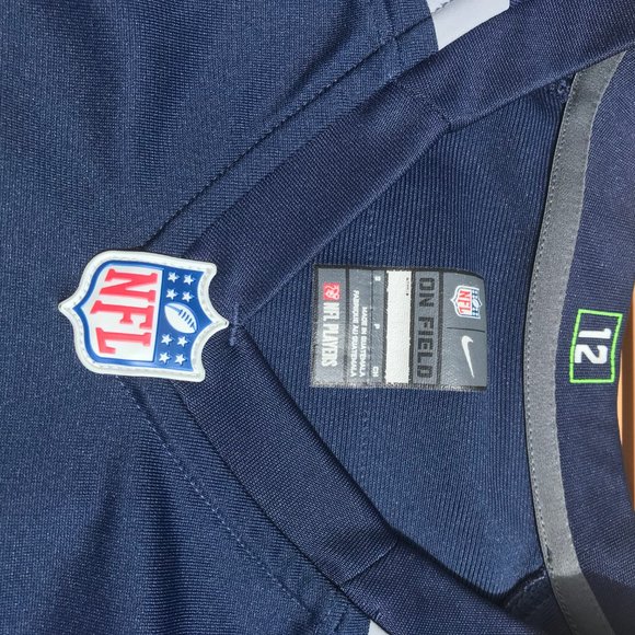 Russell Wilson On Field NFL Jersey - Picture 4 of 4